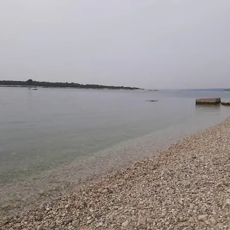 Near Fazana-500 From The Sea Apartment *